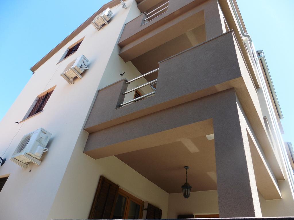 Apartments Kostijal ザダル エクステリア 写真