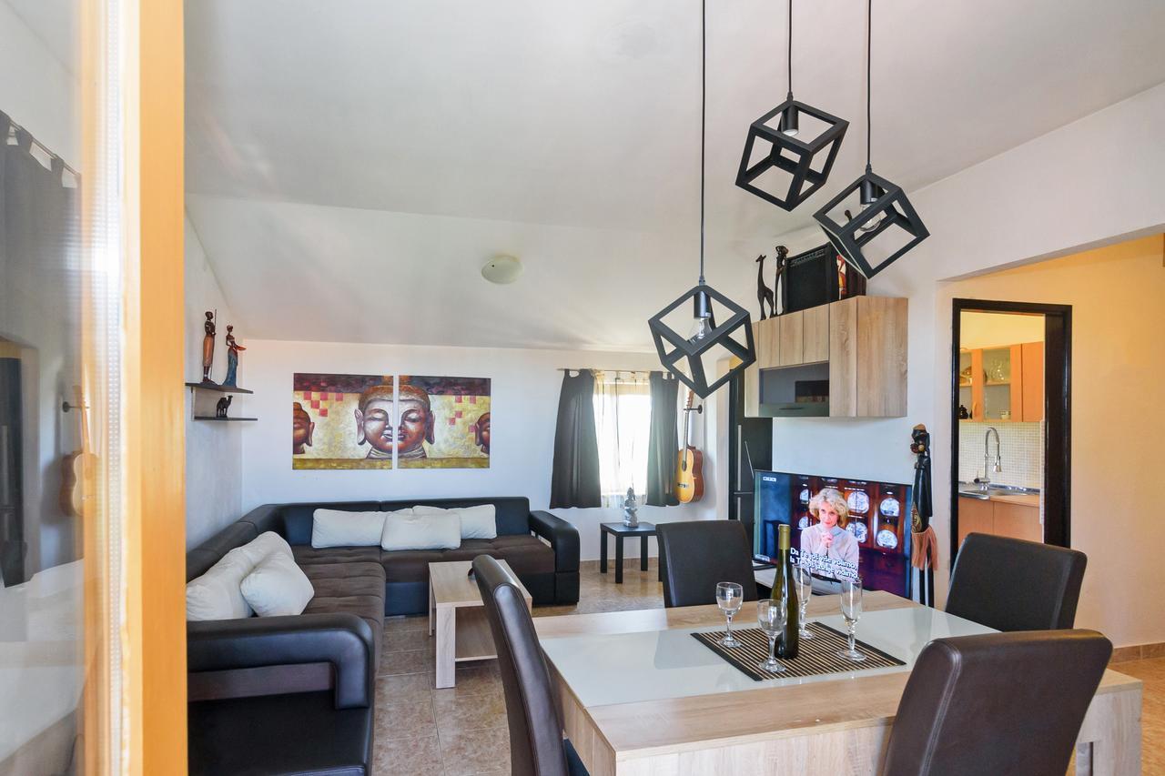 Apartments Kostijal ザダル エクステリア 写真